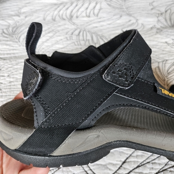 Teva Meacham Black Hiking Sandals Men's 11 - Picture 4 of 14
